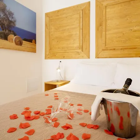 Palazzo Kapece B&B 모노폴리