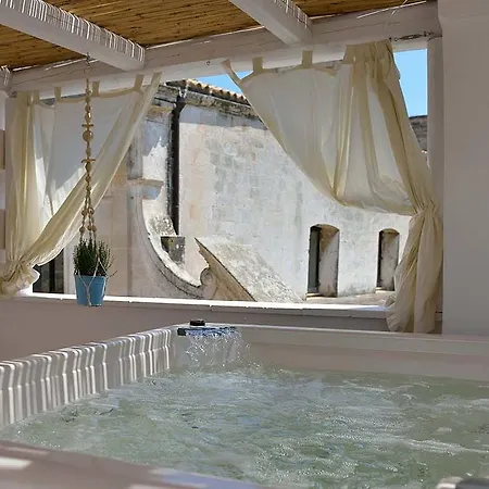 Palazzo Kapece B&B 모노폴리